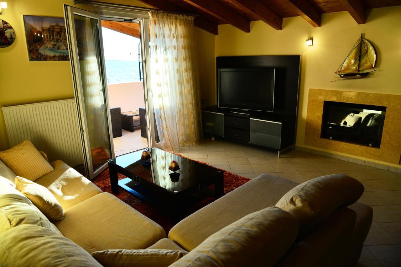 Sea View Luxury Apartment Plataria Bagian luar foto